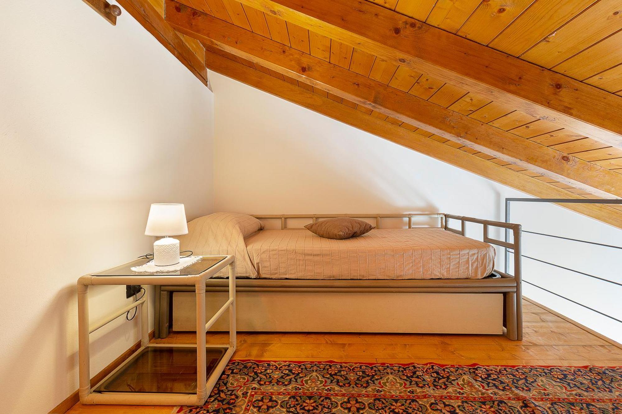 Bb10 Oasi Guest House Arona Luaran gambar
