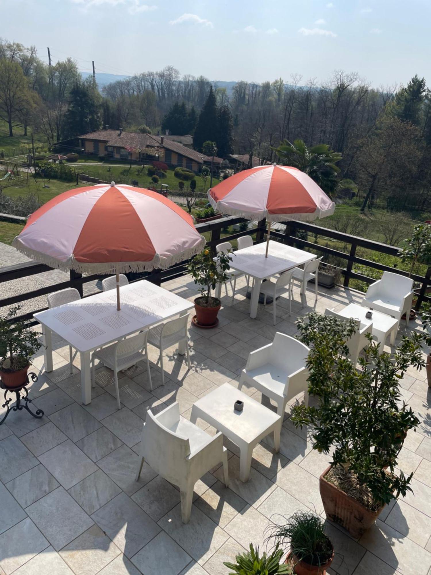 Bb10 Oasi Guest House Arona Luaran gambar