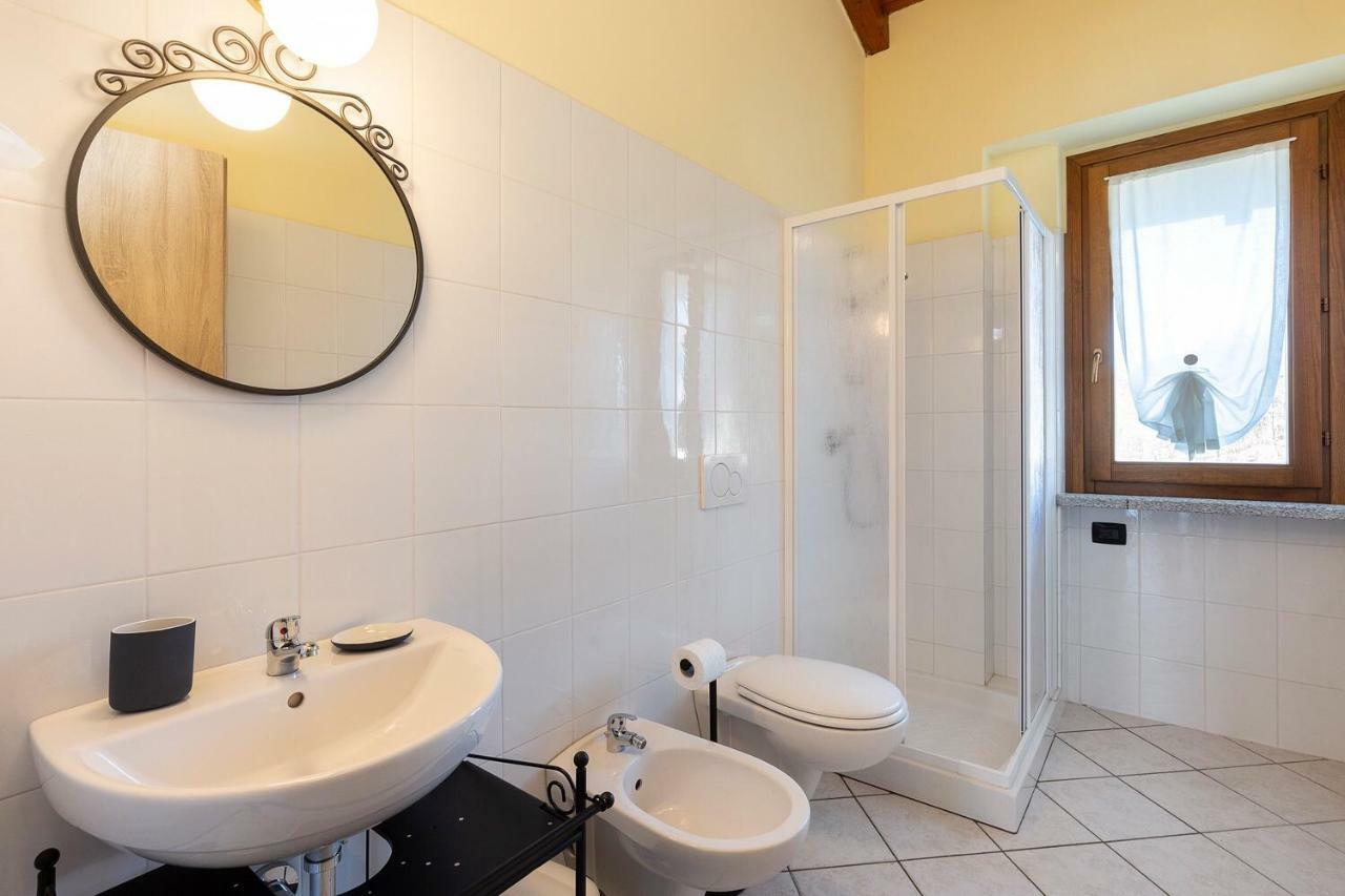 Bb10 Oasi Guest House Arona Luaran gambar